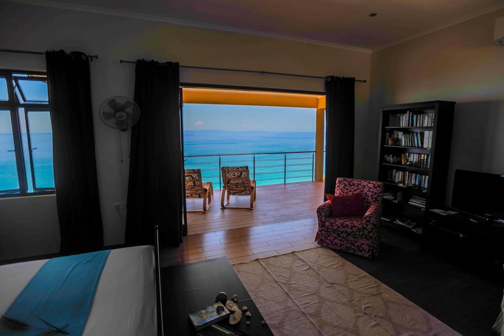 La Vue Villa *